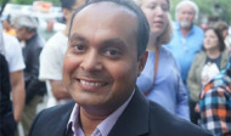 কানাডার জাতীয় নির্বাচনে একমাত্র বাংলাদেশি প্রার্থী খালিছ আহমেদ কানাডার জাতীয় নির্বাচনে একমাত্র বাংলাদেশি প্রার্থী খালিছ আহমেদ