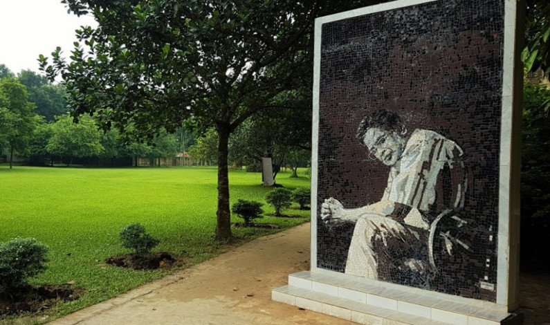 চলুন যাই স্বপ্নের নুহাশ পল্লী চলুন যাই স্বপ্নের নুহাশ পল্লী